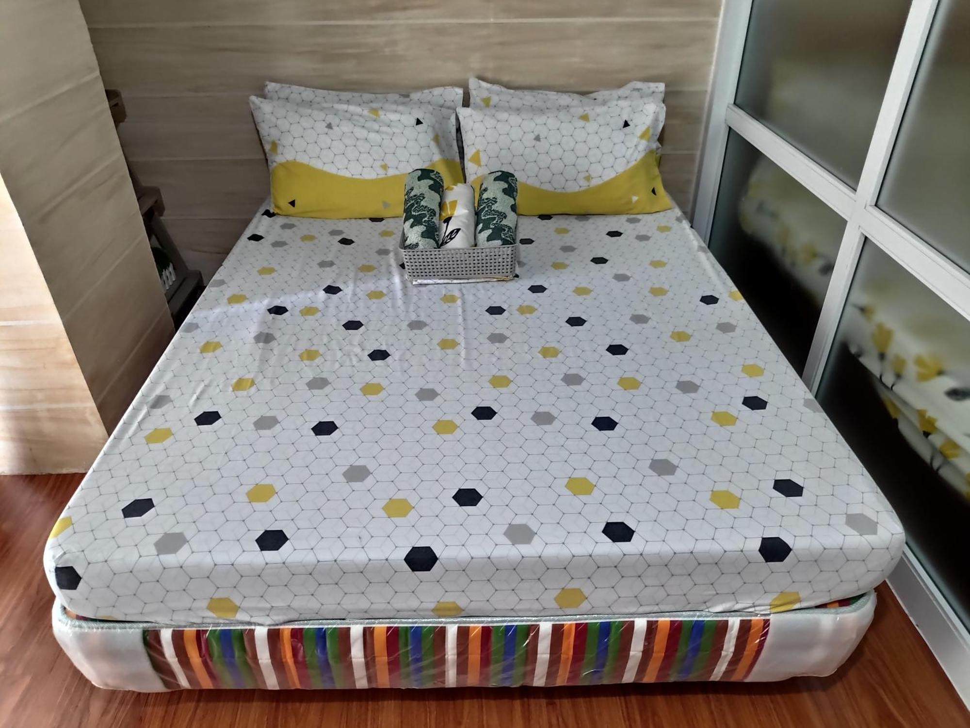 Tagaytay Staycation By Naya And Darla W Free Swimming Pool, Wifi & Netflix Tagaytay City Exteriör bild