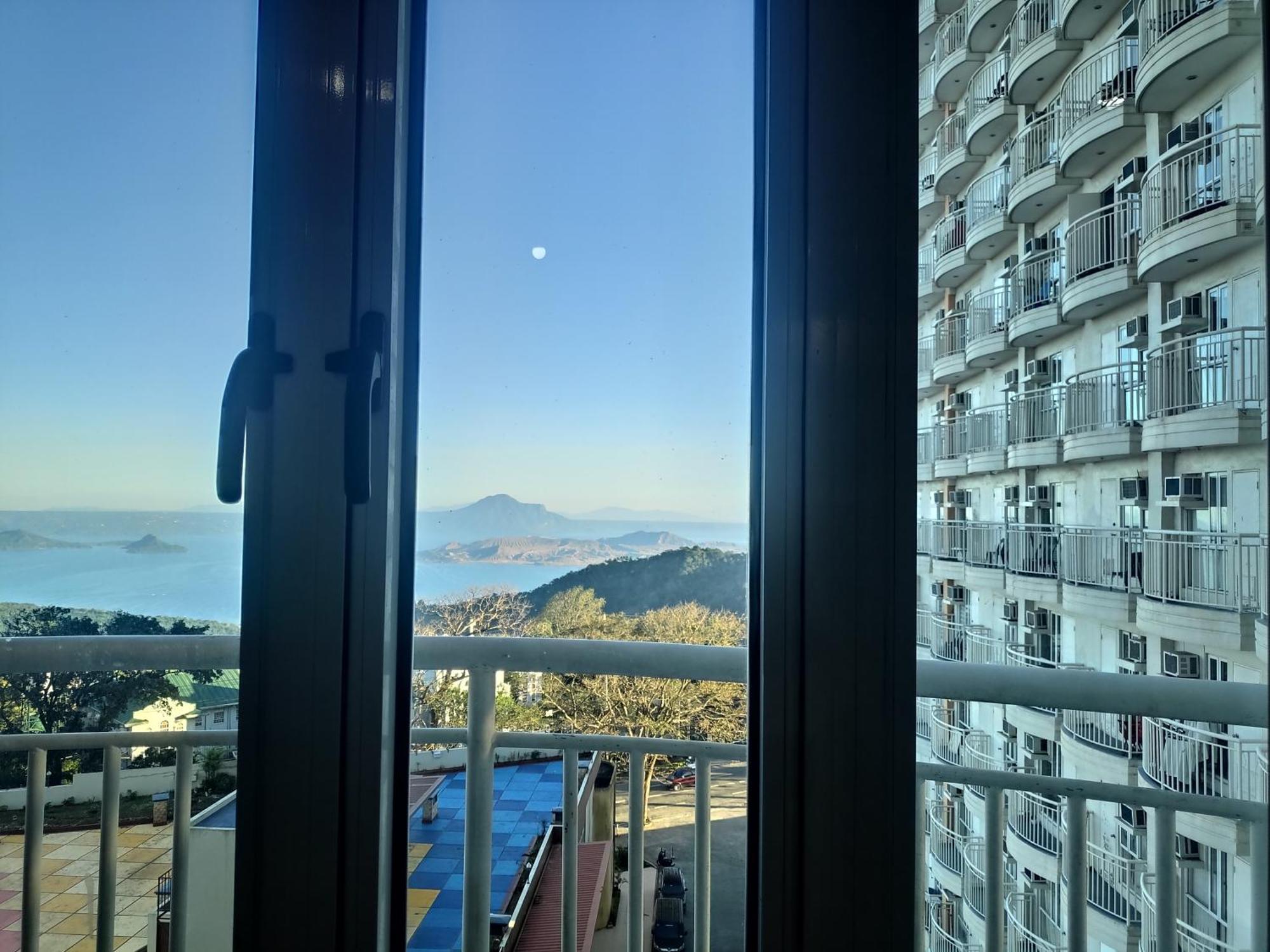 Tagaytay Staycation By Naya And Darla W Free Swimming Pool, Wifi & Netflix Tagaytay City Exteriör bild