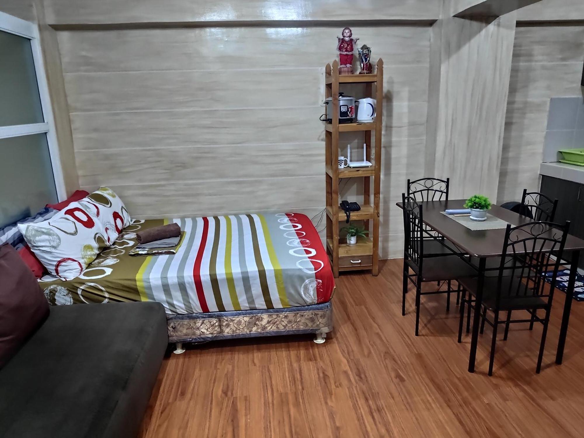Tagaytay Staycation By Naya And Darla W Free Swimming Pool, Wifi & Netflix Tagaytay City Exteriör bild